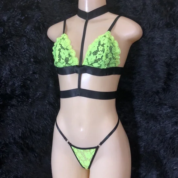 Like Green & Black Lace 2pc Bralette Set - Picture 1 of 10